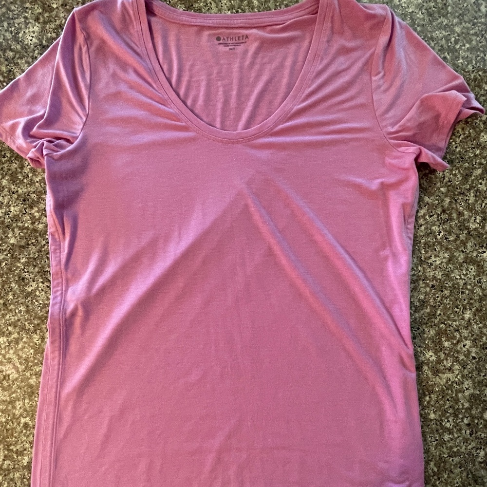 Athleta Rose Pink Scoop Neck Short Sleeve Tee